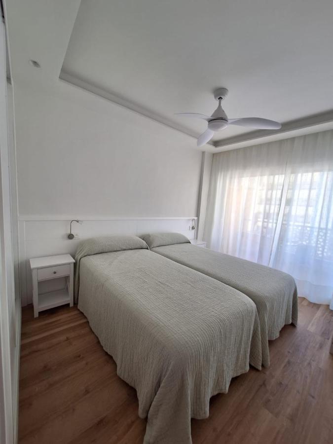 Seafront Apartment Марбеля Екстериор снимка