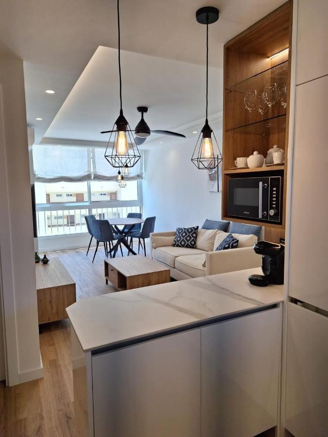 Seafront Apartment Марбеля Екстериор снимка