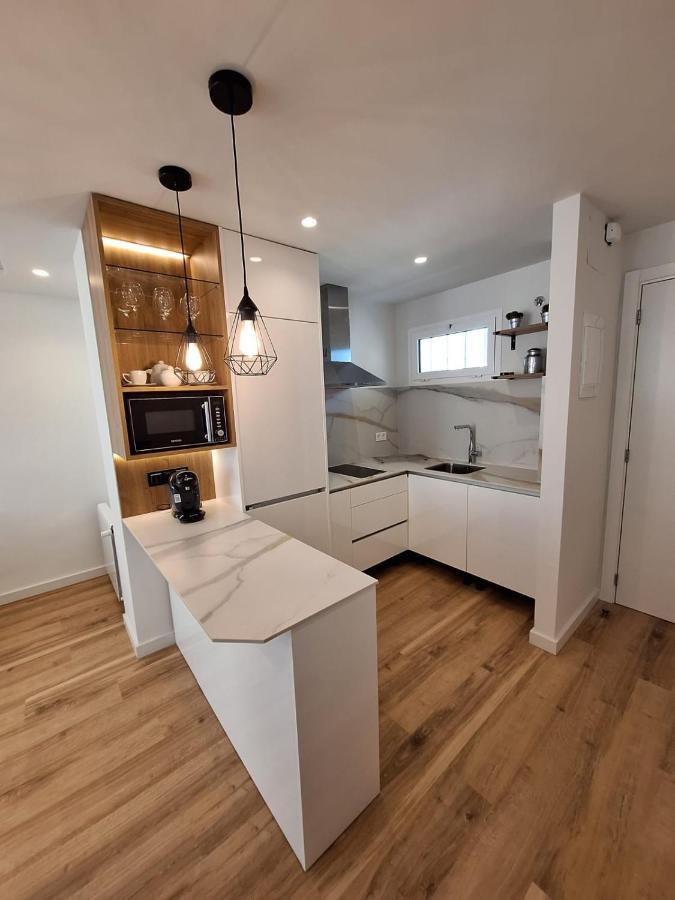 Seafront Apartment Марбеля Екстериор снимка
