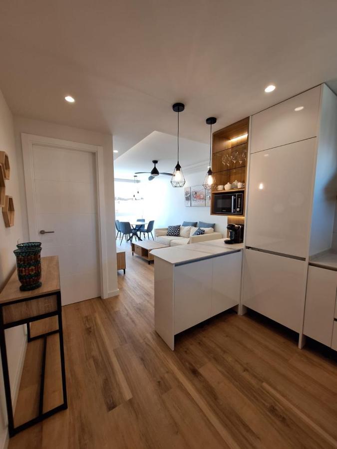 Seafront Apartment Марбеля Екстериор снимка